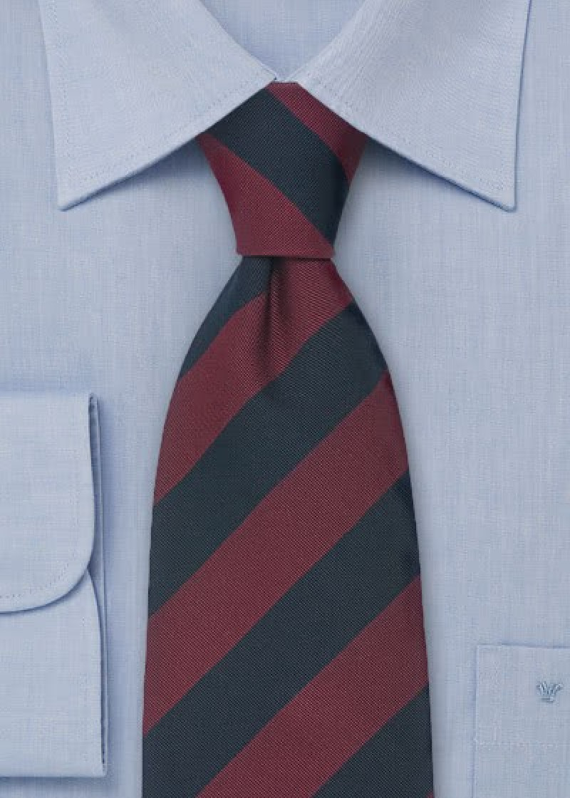 Stafford-Krawatte in weinrot/navy
