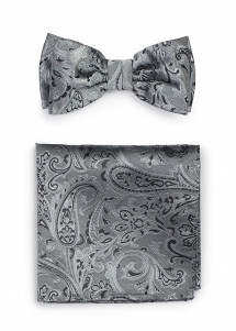 Herrenfliege mit  Einstecktuch Paisley-Motiv