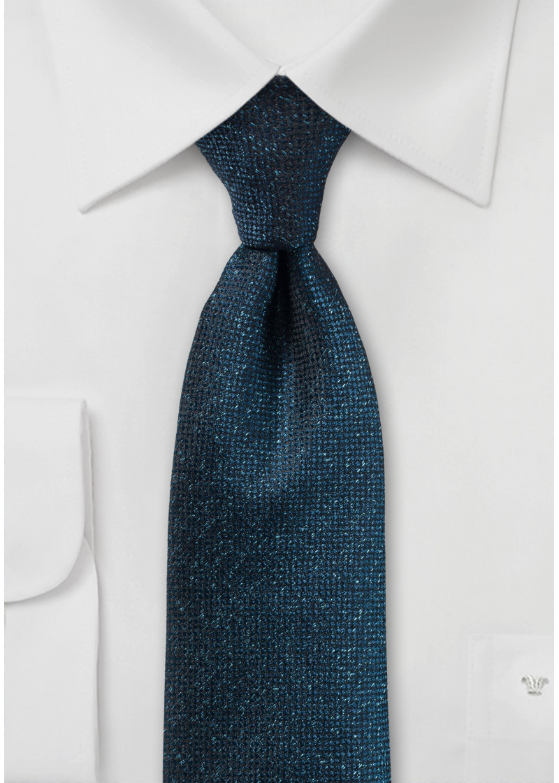 Businesskrawatte gesprenkelt in nachtblau