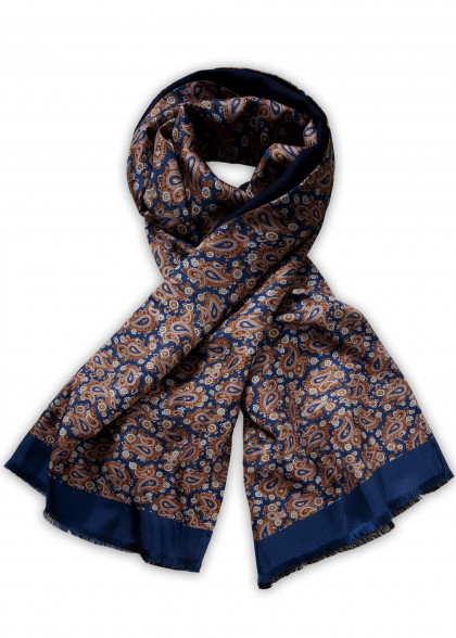 Schal (gefüttert) aus dem gleichen Stoff und Farbe