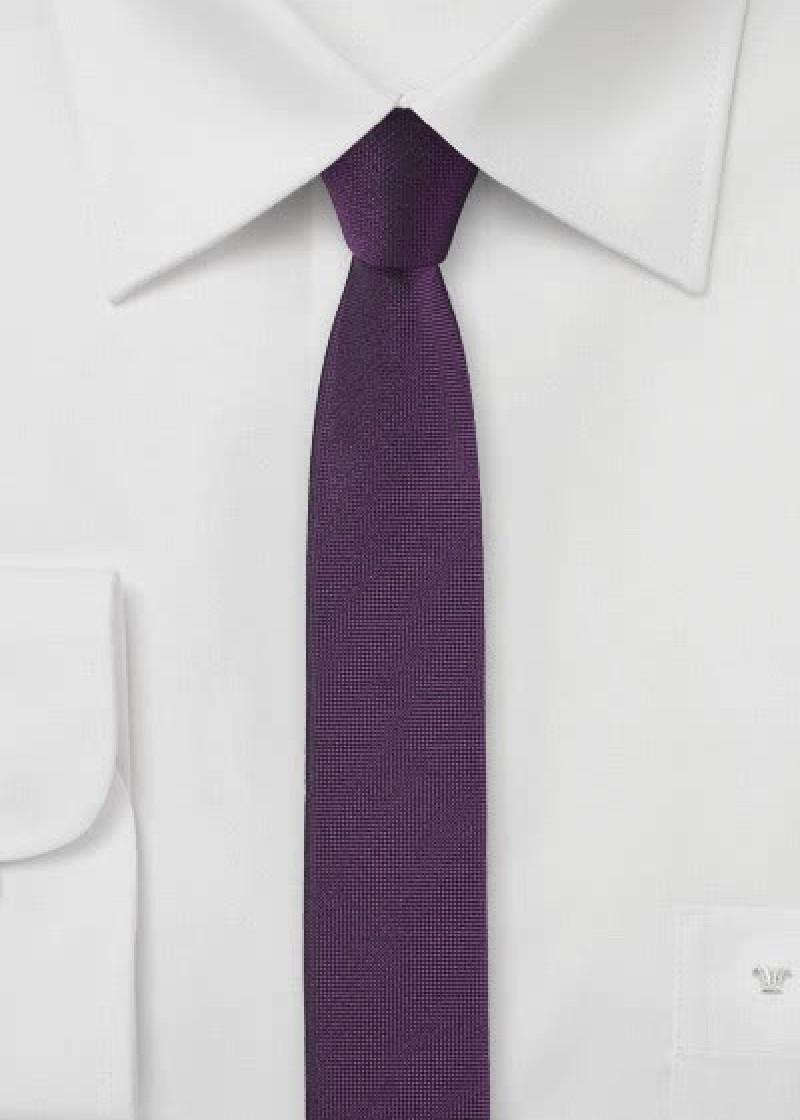 Krawatte extra schmal geformt aubergine