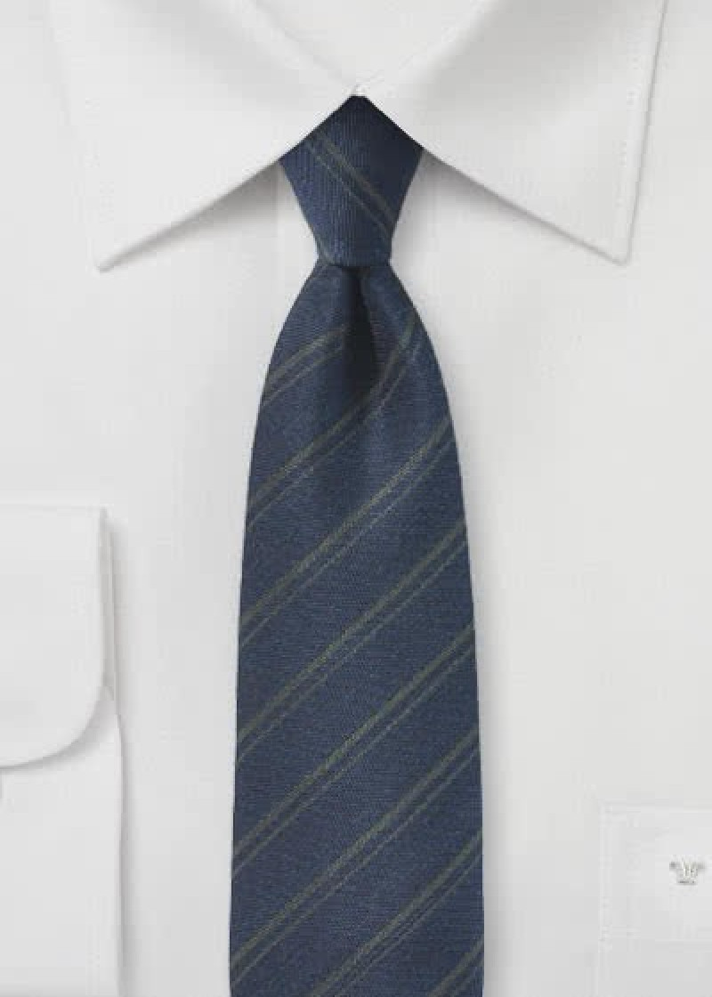 Streifen-Kravatte navyblau mit Wolle