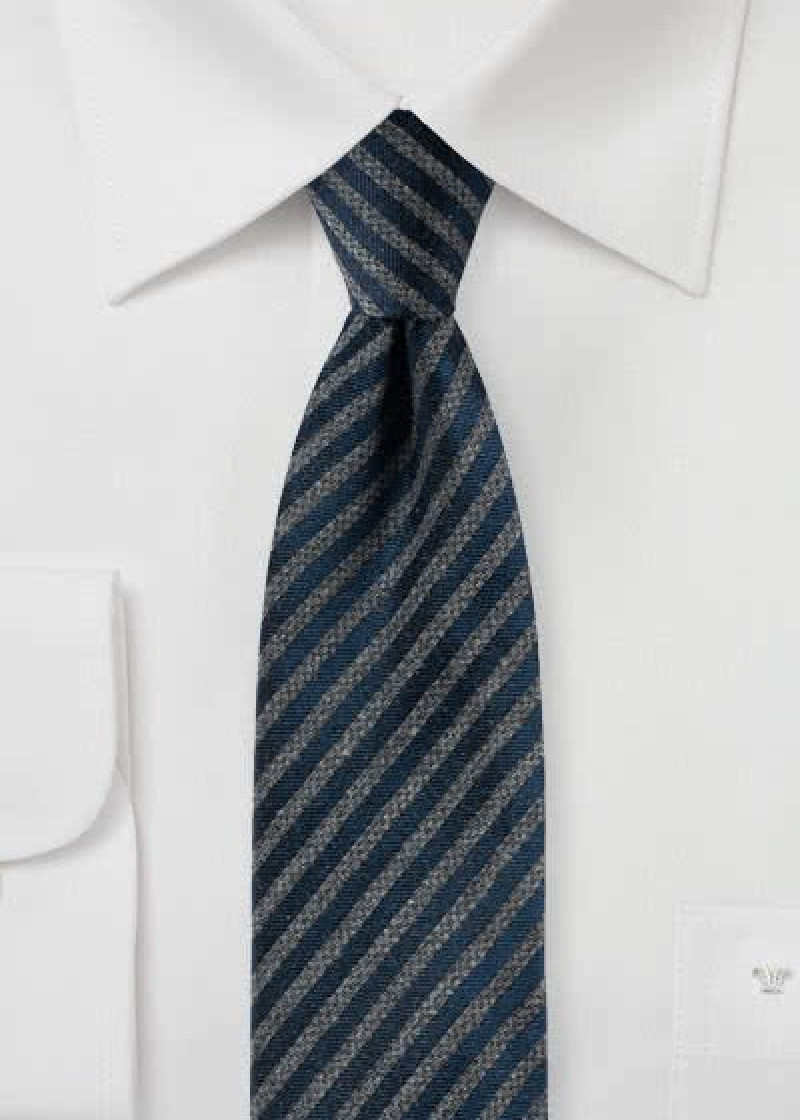 Auffallende Krawatte silber navy matt